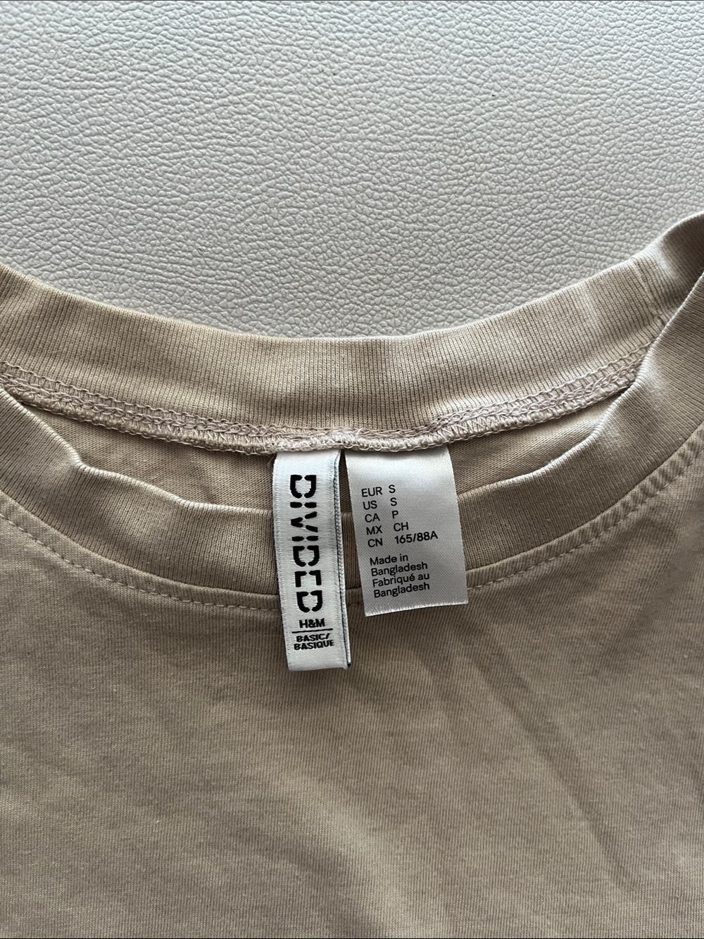 H&M Cropped Boxy Tee - Picture 2 of 2